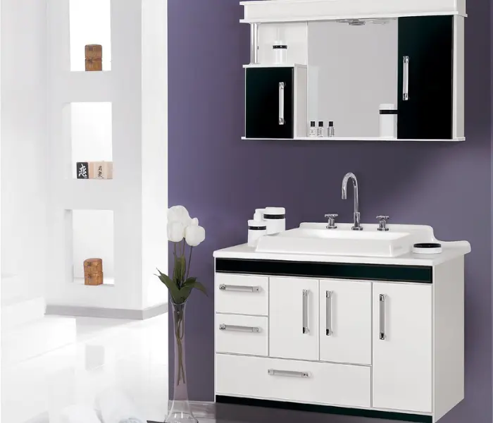 Modern Bathroom Cabinets in Massachusetts